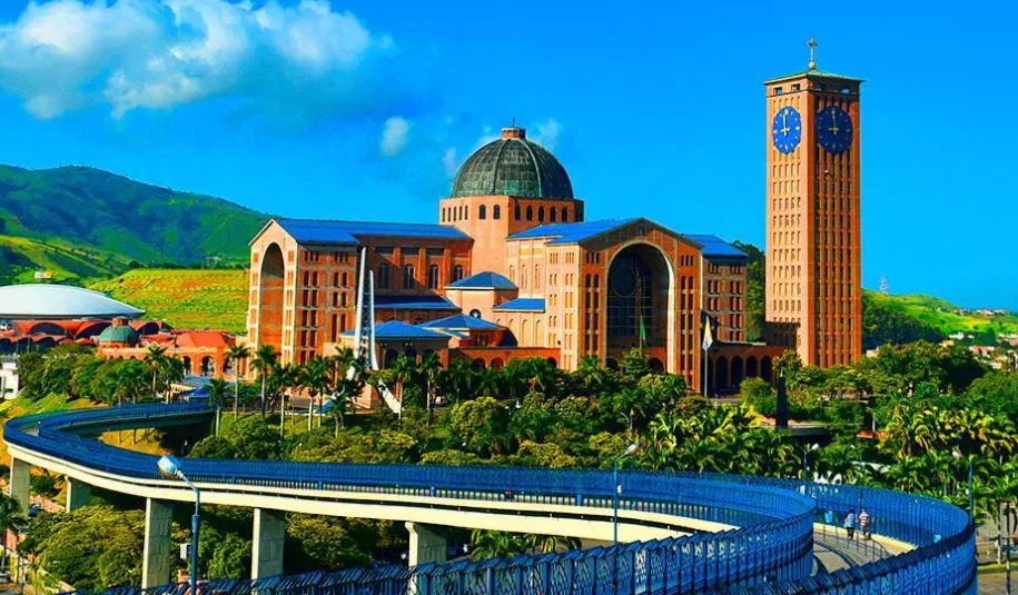 1649960999-santuario-nacional-de-aparecida