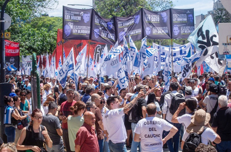 Foto-protesto-Argentina2024